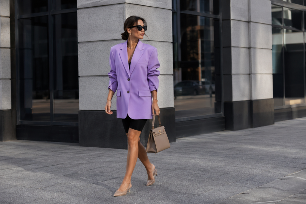 summer outfits for women - blazer and biker shorts summer power outfit